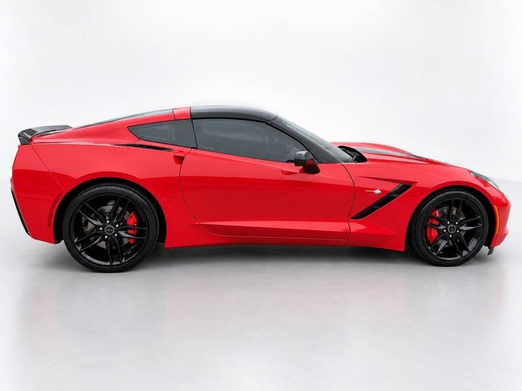 Used 2015 Chevrolet Corvette Stingray Coupe RWD image 2