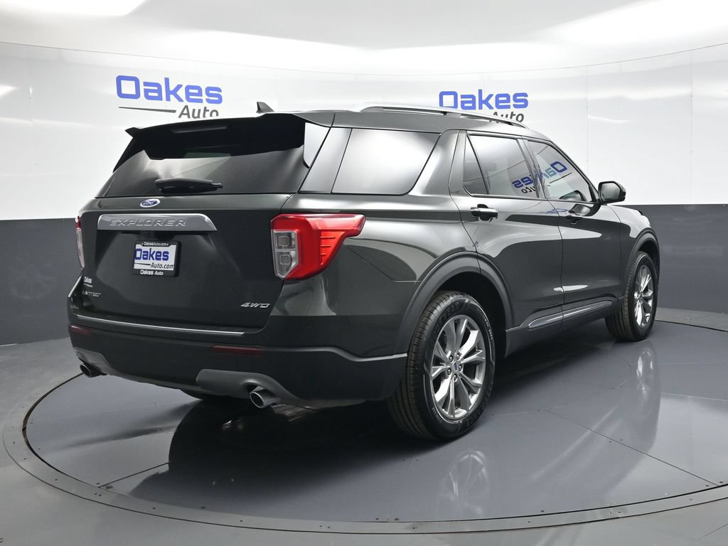 Used 2023 Ford Explorer Limited AWD/4WD image 7