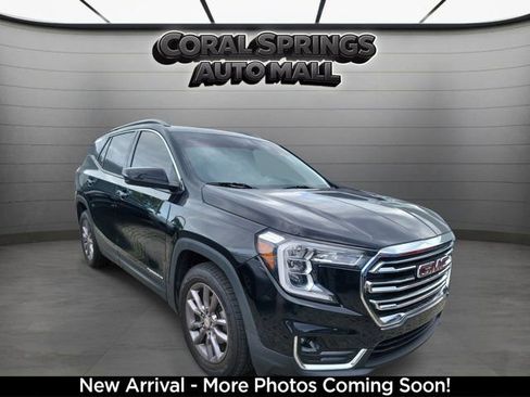Used 2023 GMC Terrain SLT image 1
