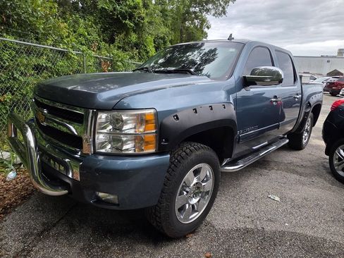 Used 2007 Chevrolet Silverado 1500 LT w/ South Central Value Package RWD image 4