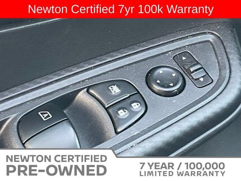 Used 2025 Nissan Versa S w/ Trunk Package FWD image 11