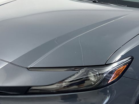 Used 2025 Toyota Camry LE FWD image 11