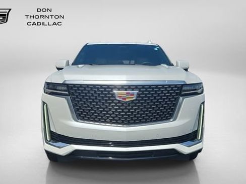 Used 2023 Cadillac Escalade Premium Luxury AWD/4WD image 8