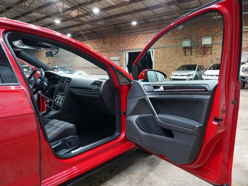 Used 2016 Volkswagen GTI S image 45