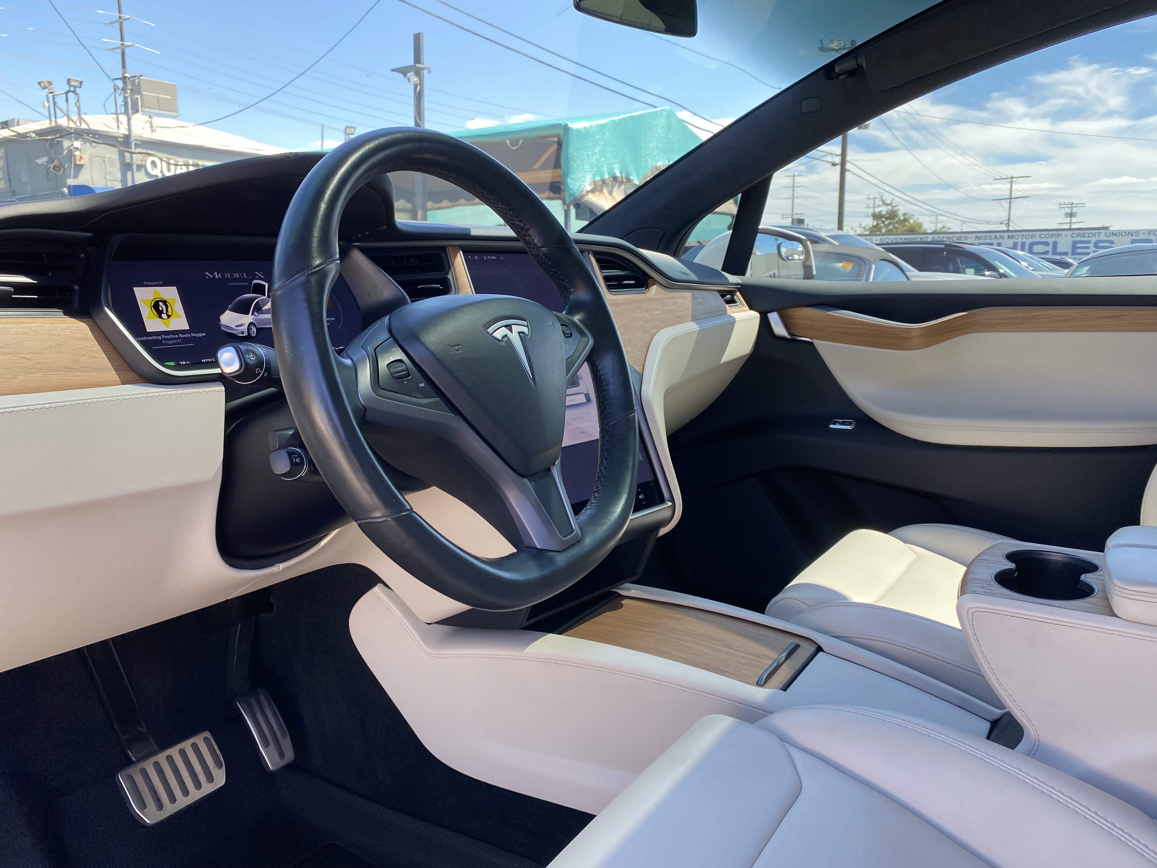 Used 2019 Tesla Model X Long Range AWD/4WD image 17