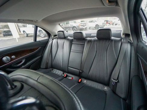 Used 2017 Mercedes-Benz E 300 4MATIC image 29