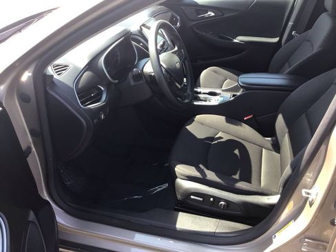 Used 2023 Chevrolet Malibu LT FWD image 9
