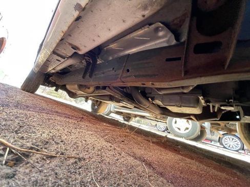 Used 2014 Chevrolet Express 2500 image 19