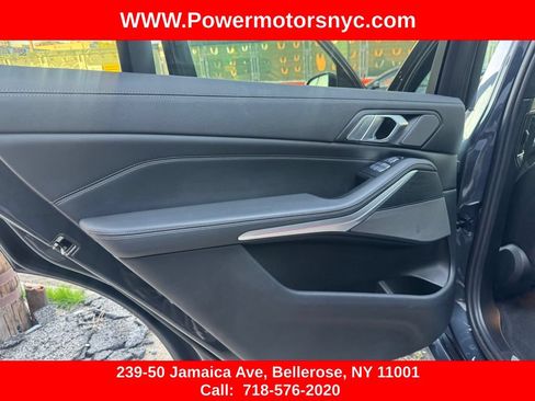 Used 2021 BMW X7 xDrive40i w/ Premium Package AWD/4WD image 32