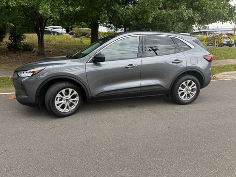 Used 2023 Ford Escape Active image 14