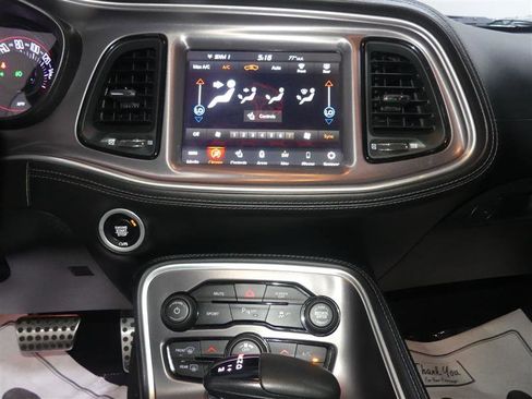 Used 2020 Dodge Challenger SXT w/ Plus Package image 32