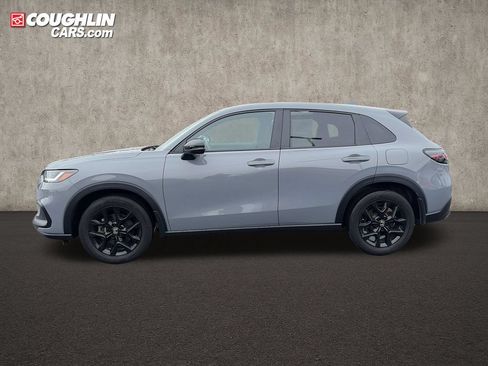 Used 2025 Honda HR-V Sport image 4