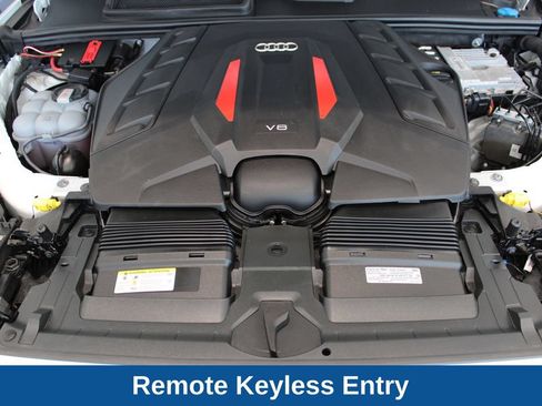 Used 2021 Audi SQ7 Premium Plus w/ Driver Assistance Package AWD/4WD image 10