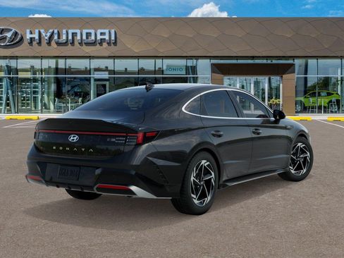 New 2026 Hyundai Sonata SEL FWD image 4