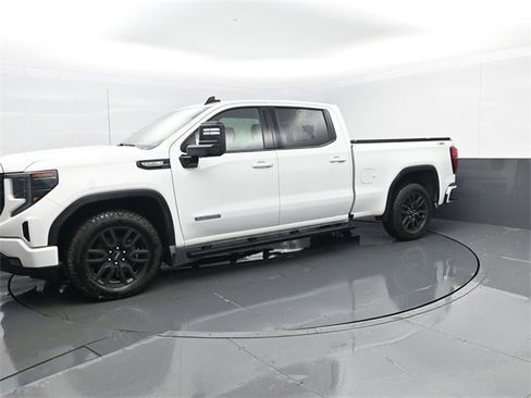 Used 2023 GMC Sierra 1500 Elevation image 1