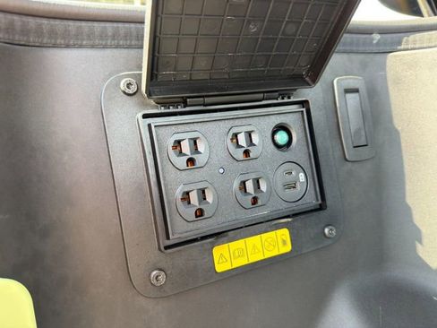 Used 2024 Ford F150 Lightning Flash w/ Max Trailer Tow Package AWD/4WD image 18