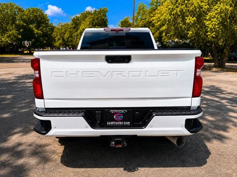 Used 2021 Chevrolet Silverado 2500 High Country w/ Z71 Off-Road Package AWD/4WD image 6