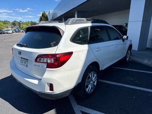 Used 2015 Subaru Outback 2.5i AWD/4WD image 3