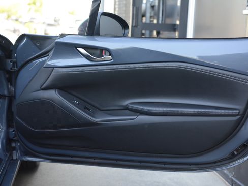 Certified 2021 MAZDA MX-5 Miata Grand Touring RWD image 25
