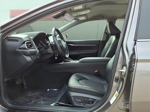 Used 2023 Toyota Camry SE image 14