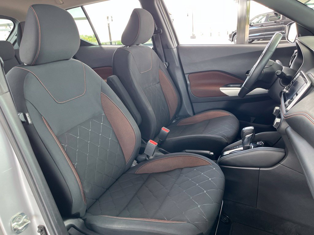 Used 2019 Nissan Kicks SR FWD image 28