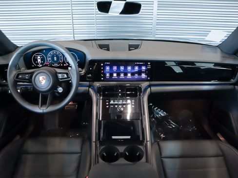 New 2026 Porsche Panamera RWD image 13
