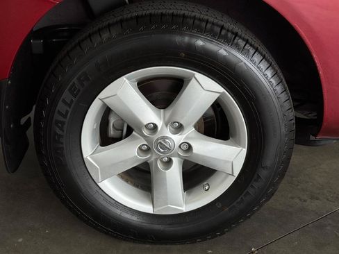 Used 2013 Nissan Rogue S w/ Special Edition Pkg AWD/4WD image 26