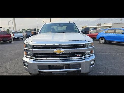 Used 2019 Chevrolet Silverado 2500 LT w/ LT Convenience Package AWD/4WD image 8