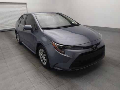 Used 2025 Toyota Corolla LE FWD image 14