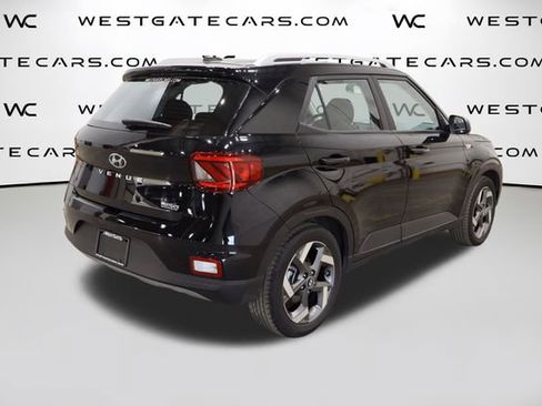 Used 2024 Hyundai Venue SEL image 38