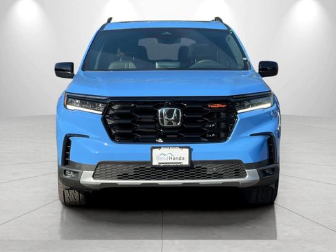 New 2025 Honda Pilot TrailSport image 10