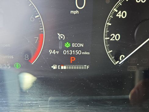 Certified 2025 Honda HR-V Sport image 27