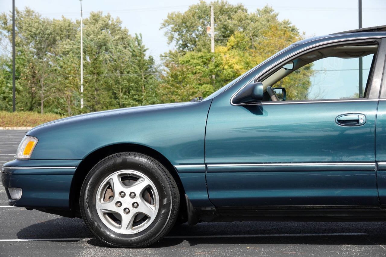 Used 1999 Toyota Avalon XLS FWD image 15