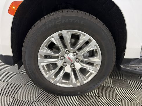Certified 2024 GMC Yukon XL Denali AWD/4WD image 14