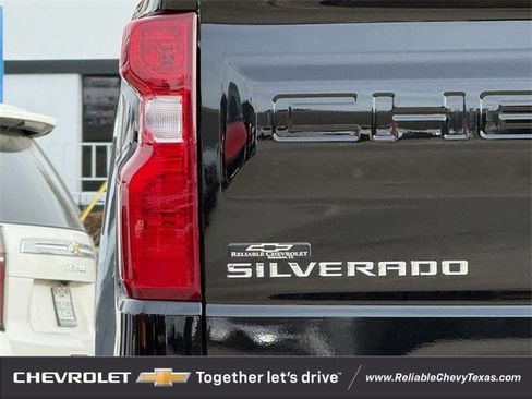 Certified 2025 Chevrolet Silverado 1500 LT image 9