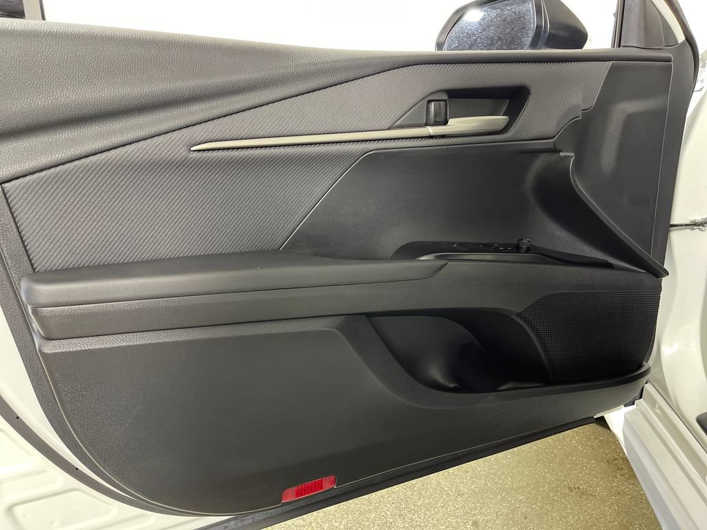 Used 2025 Toyota Camry SE FWD image 17