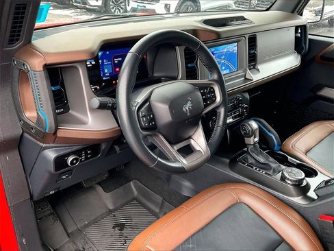 Used 2023 Ford Bronco Outer Banks image 8