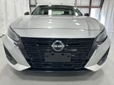 Used 2024 Nissan Altima 2.5 SV image 2