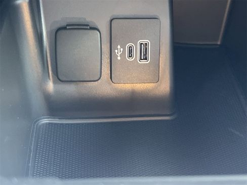 New 2025 Ford Explorer ST-Line w/ Premium Package image 8