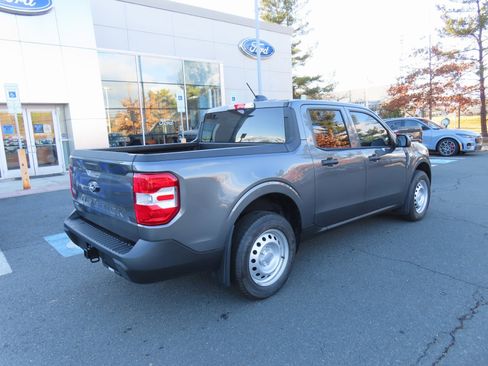 Used 2025 Ford Maverick XL image 6
