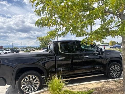 Used 2025 GMC Sierra 1500 Denali Ultimate AWD/4WD image 3