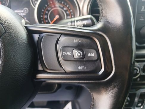 Used 2020 Jeep Wrangler Sport image 19