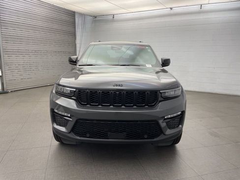 New 2025 Jeep Grand Cherokee Limited w/ Luxury Tech Group II image 6