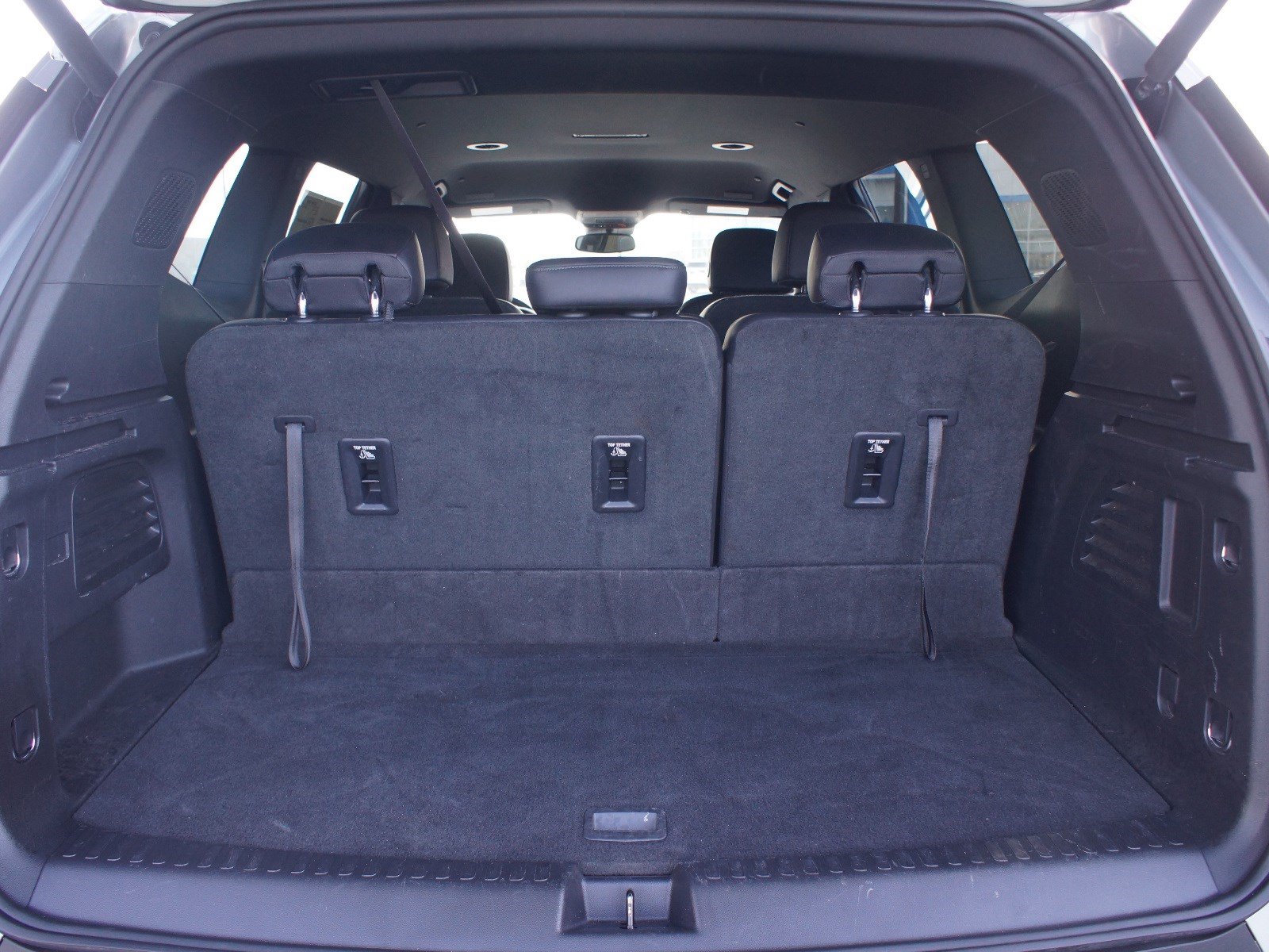 Used 2024 GMC Acadia Elevation AWD/4WD image 16