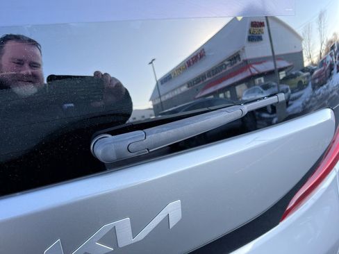 Certified 2022 Kia Soul LX w/ Technology Package image 35