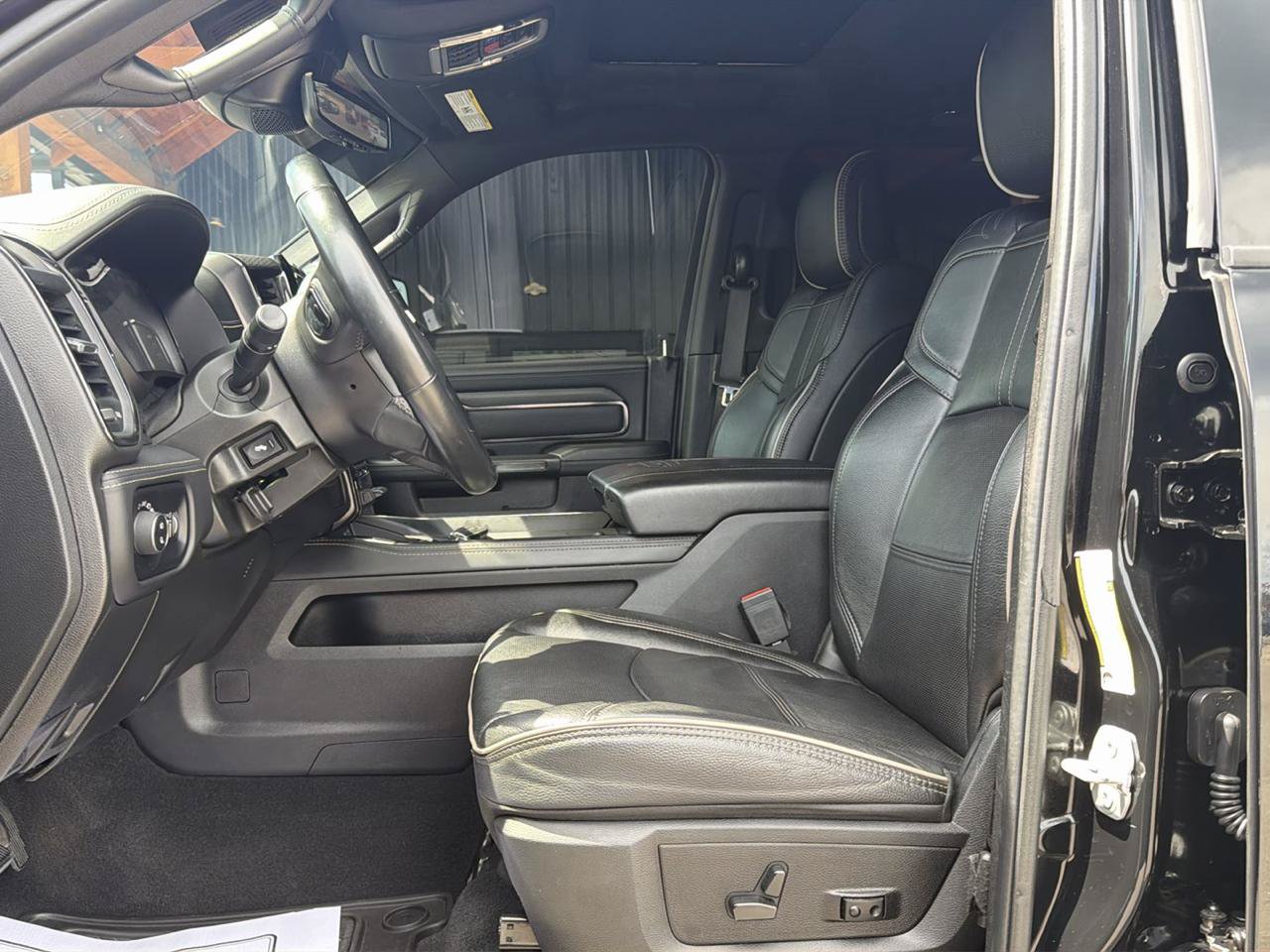 Used 2024 RAM 2500 Limited AWD/4WD image 9