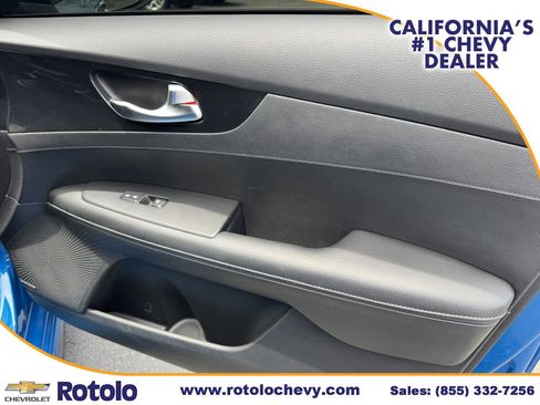 Used 2022 Kia Forte GT-Line w/ GT-Line Premium Package FWD image 9