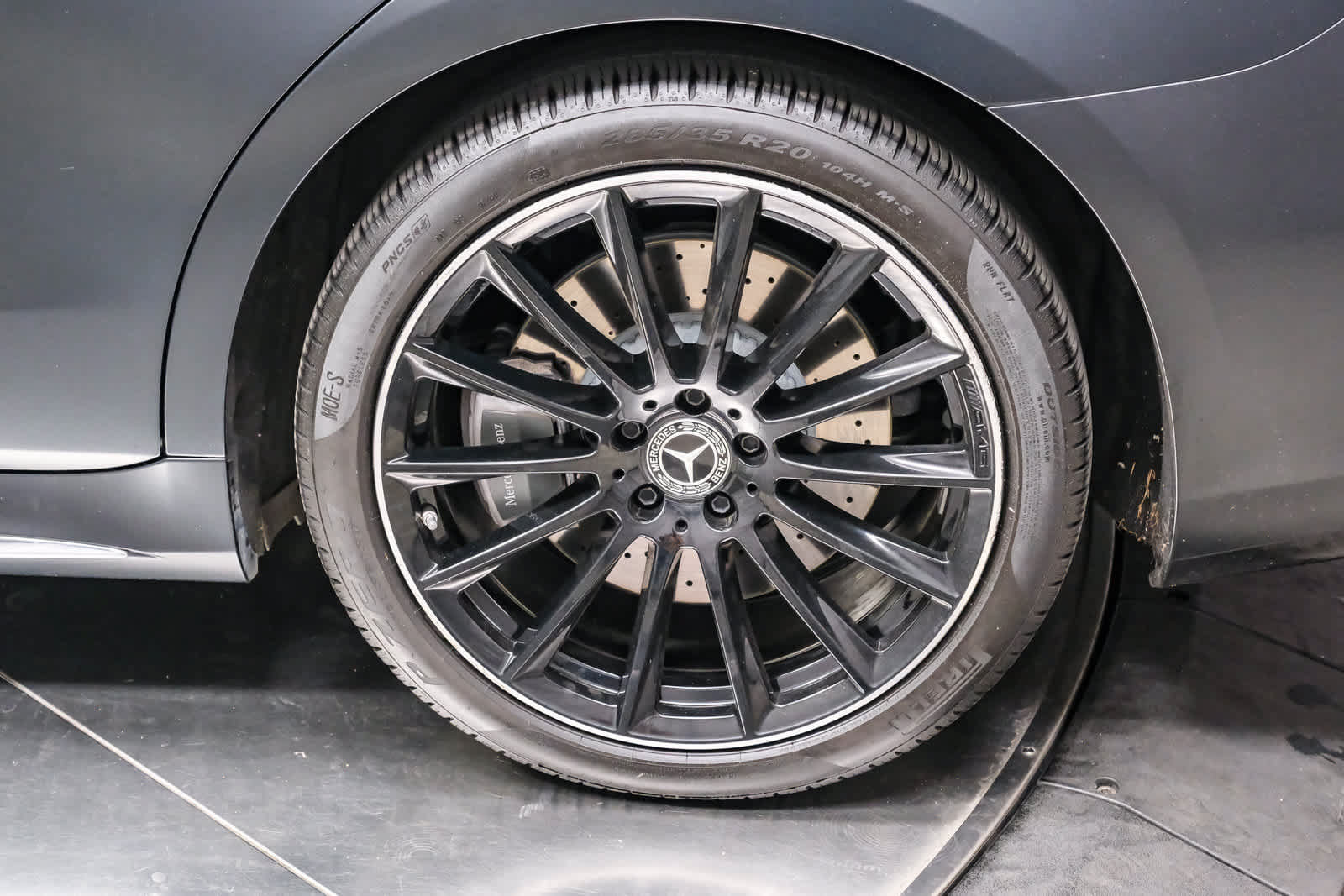 Used 2022 Mercedes-Benz S 580 4MATIC Sedan w/ AMG Line Package image 9