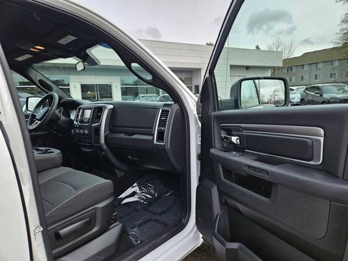 Used 2024 RAM 1500 Classic Warlock image 10