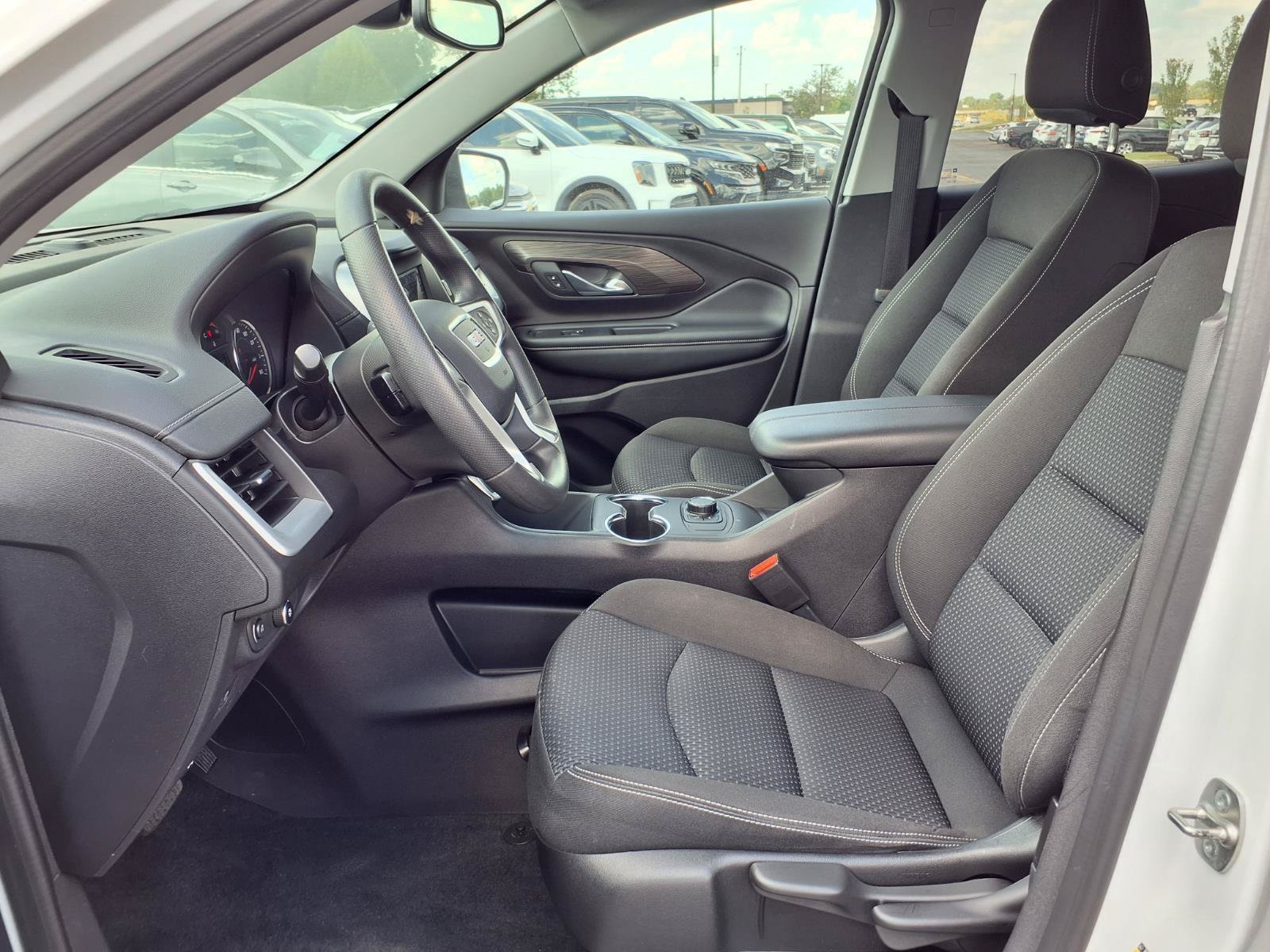 Used 2024 GMC Terrain SLE FWD image 22